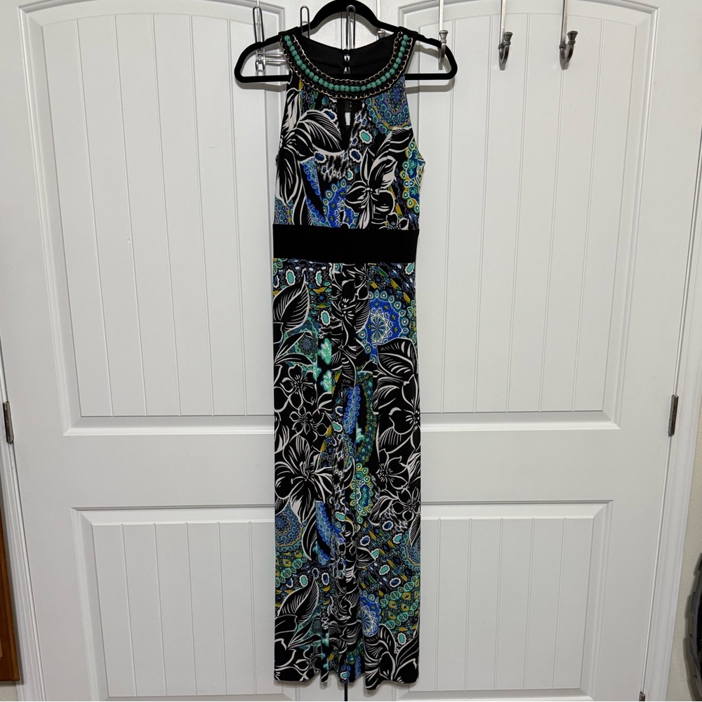 Floral Sleeveless Maxi Dress